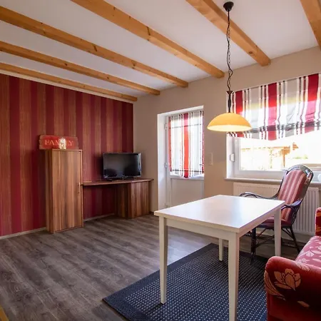 Apartmenthaus Djuren 아파트 *