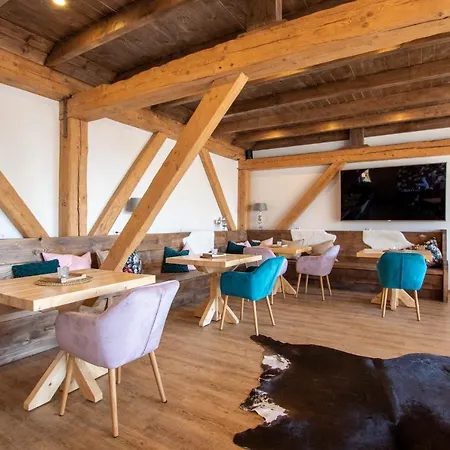 Apartmenthaus Djuren 아파트