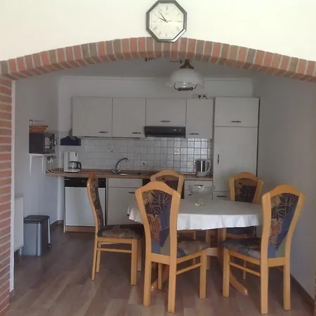 Apartman Apartmenthaus Djuren